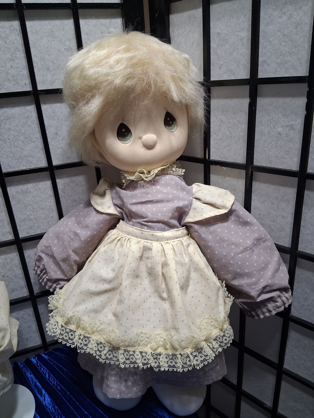 Precious Moments Cream Bonnet and Mauve Polka-Dot Doll Outfit